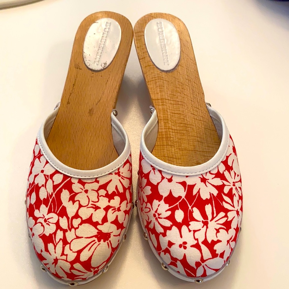 Burberry floral clogs, size 8.5
